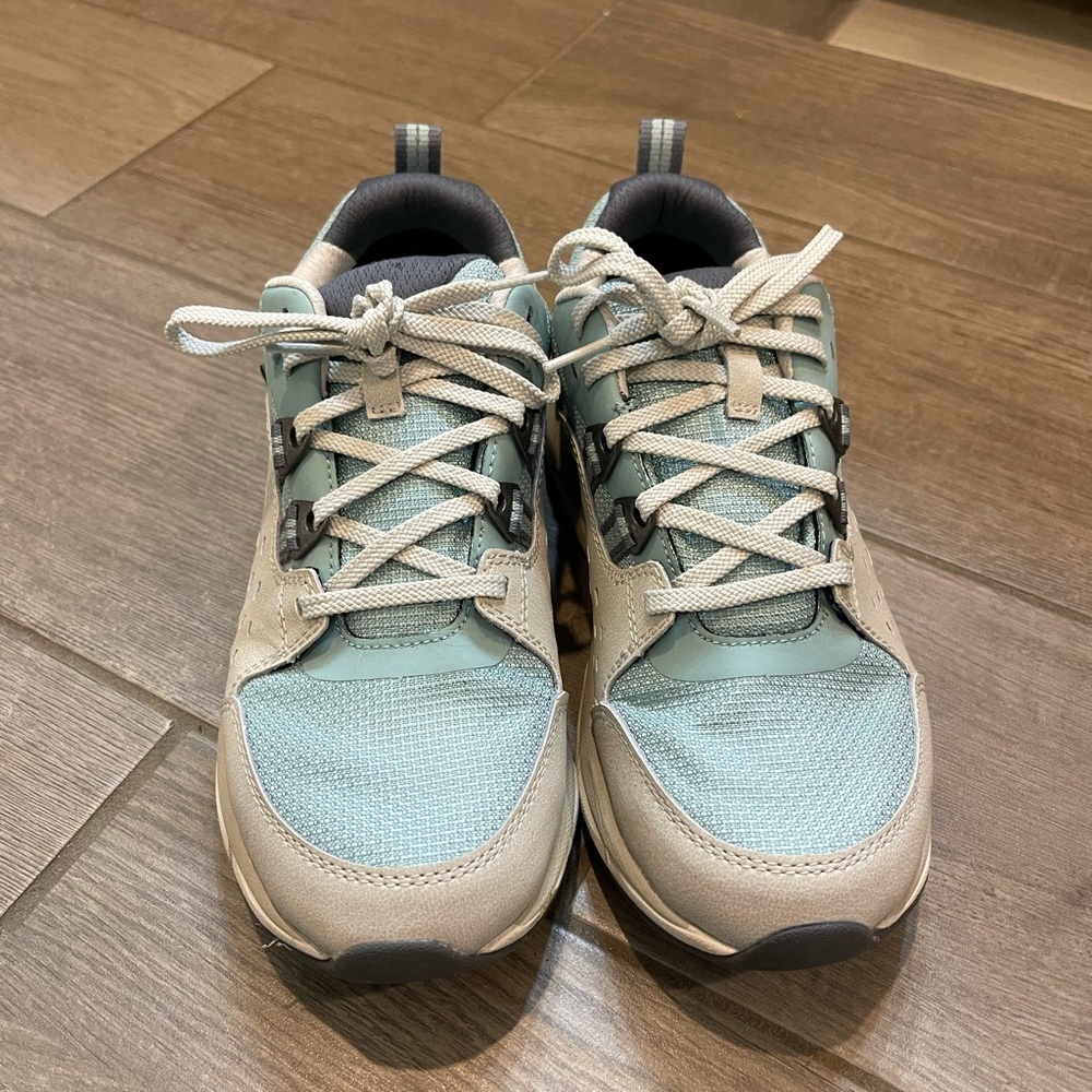 L.L. Bean Women's Athletic Shoes - Light Blue and Gray